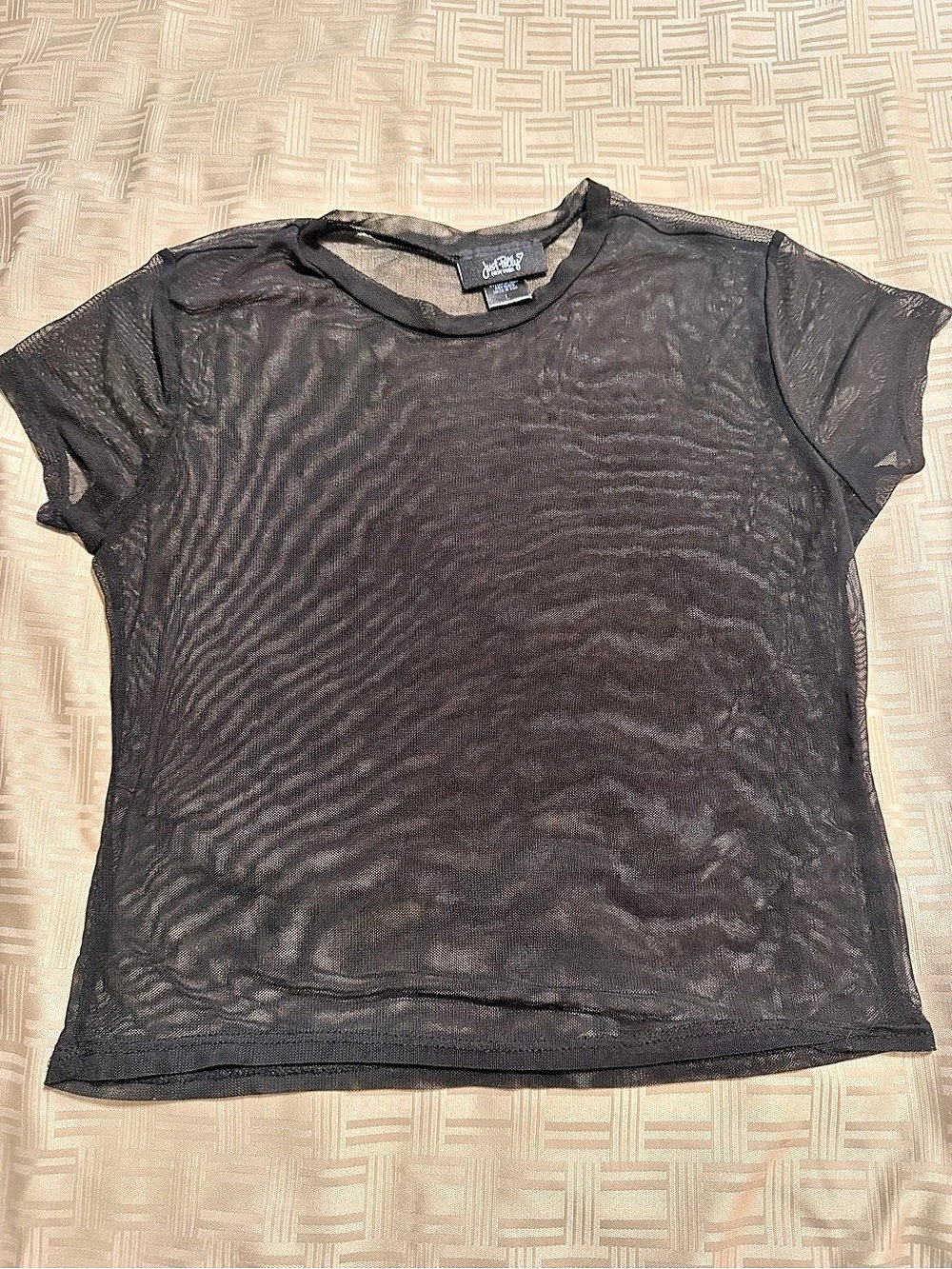 Just Be. New York Short Sleeve Mesh Top in Black Size Large Like New